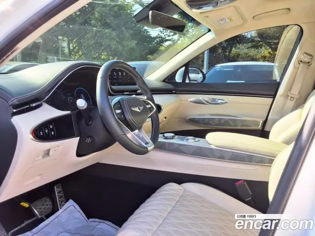 Genesis GV70 2024 2.2 автомат (гидро), миниатюра 6