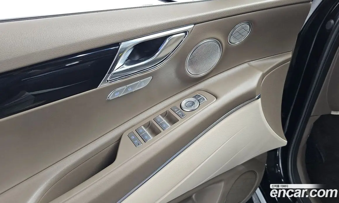 Genesis GV80 2023 3.0 автомат (гидро), фото 16 Genesis GV80 2023 3.0 автомат (гидро), фото 16