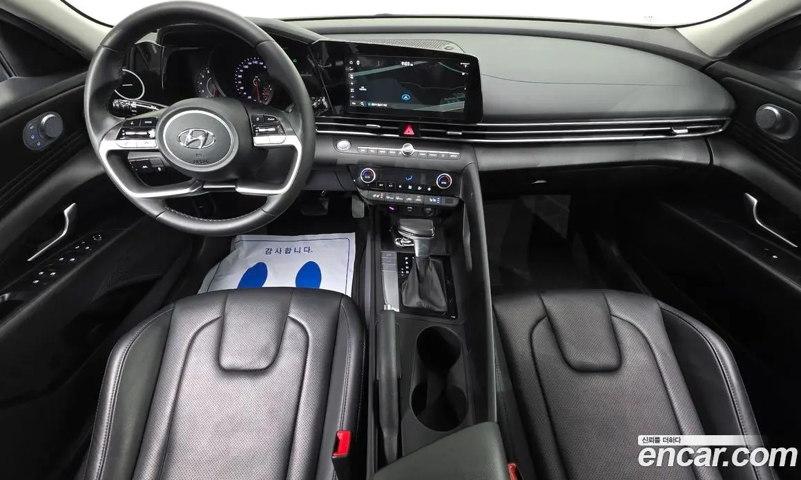 Hyundai Avante 2023 1.6 автомат (гидро), фото 7