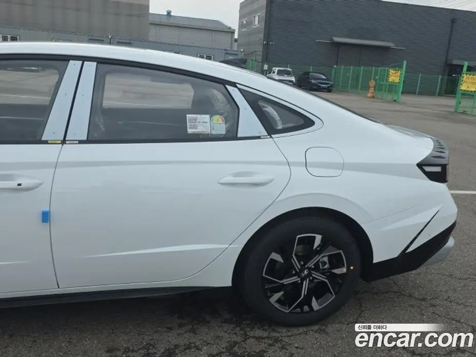 Hyundai Sonata 2026 1.6 автомат (гидро), фото 4
