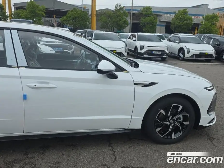 Hyundai Sonata 2026 1.6 автомат (гидро), фото 7