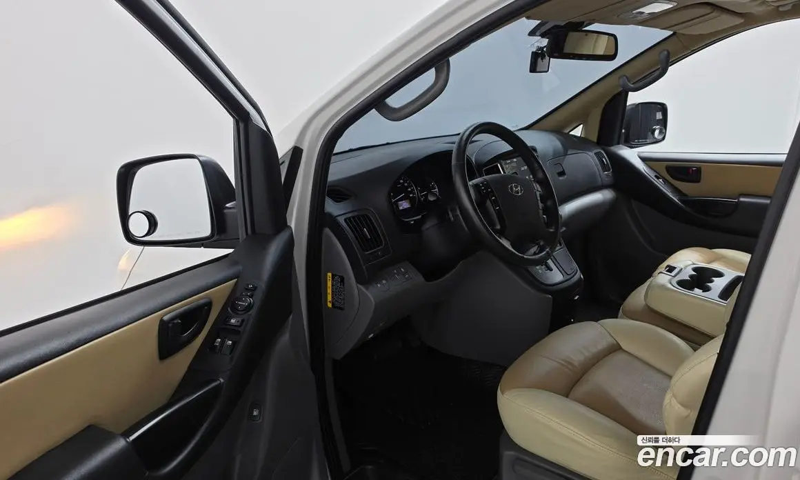 Hyundai Starex 2017 2.5 автомат (гидро), фото 10