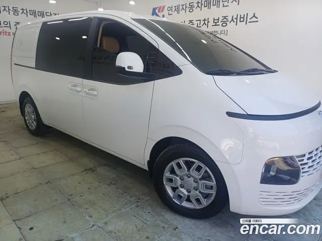 Hyundai Staria 2022 2.2 автомат (гидро), миниатюра 2 Hyundai Staria 2022 2.2 автомат (гидро), миниатюра 2