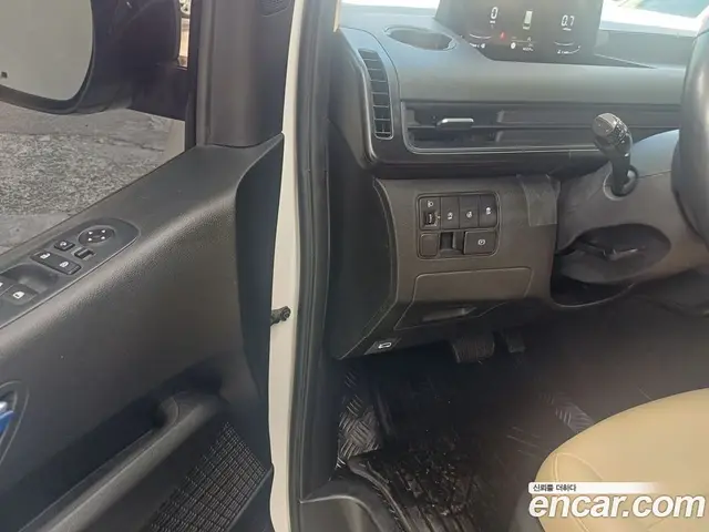 Hyundai Staria 2022 2.2 автомат (гидро), миниатюра 12