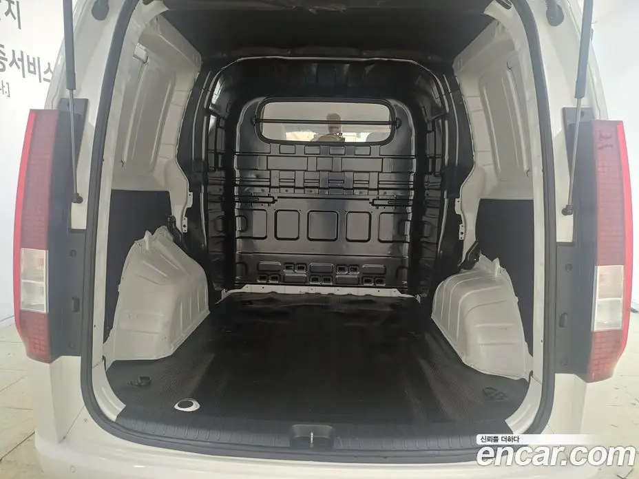 Hyundai Staria 2022 2.2 автомат (гидро), фото 15 Hyundai Staria 2022 2.2 автомат (гидро), фото 15
