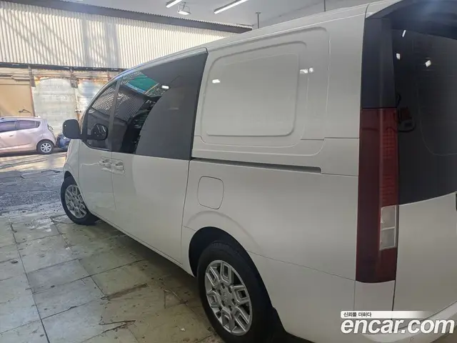 Hyundai Staria 2022 2.2 автомат (гидро), миниатюра 6 Hyundai Staria 2022 2.2 автомат (гидро), миниатюра 6