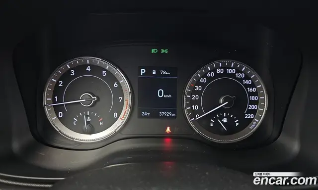 Hyundai Venue 2019 1.6 автомат (гидро), миниатюра 8 Hyundai Venue 2019 1.6 автомат (гидро), миниатюра 8