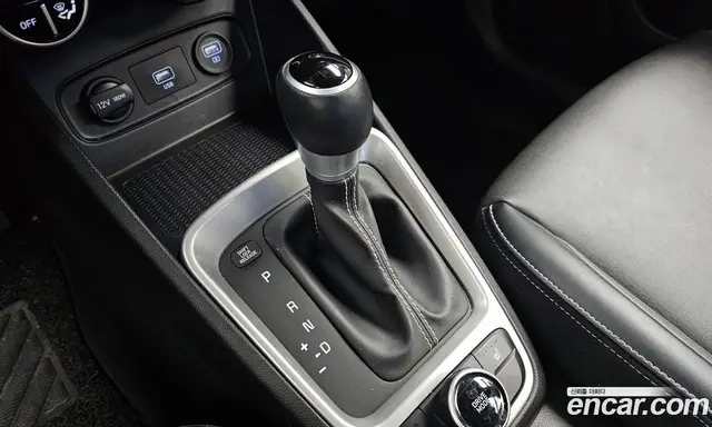 Hyundai Venue 2019 1.6 автомат (гидро), миниатюра 9 Hyundai Venue 2019 1.6 автомат (гидро), миниатюра 9