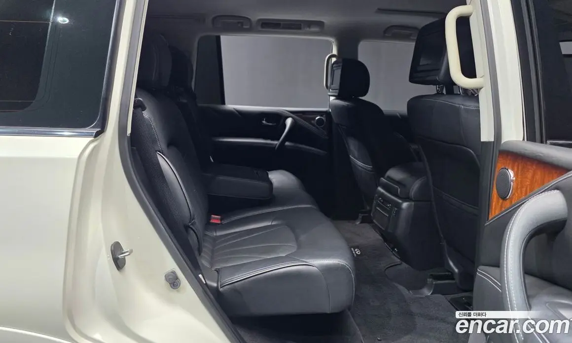 Infiniti QX80 2015 5.6 автомат (гидро), фото 12