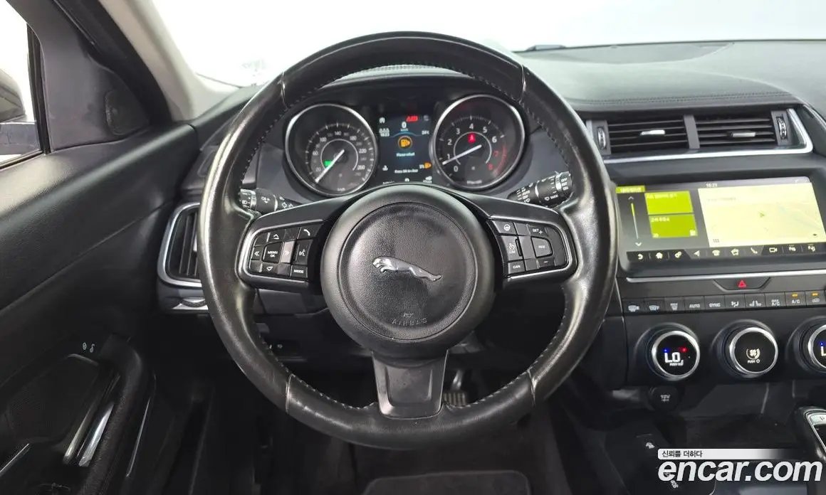 Jaguar E-Pace 2018 2.0 автомат (гидро), фото 13