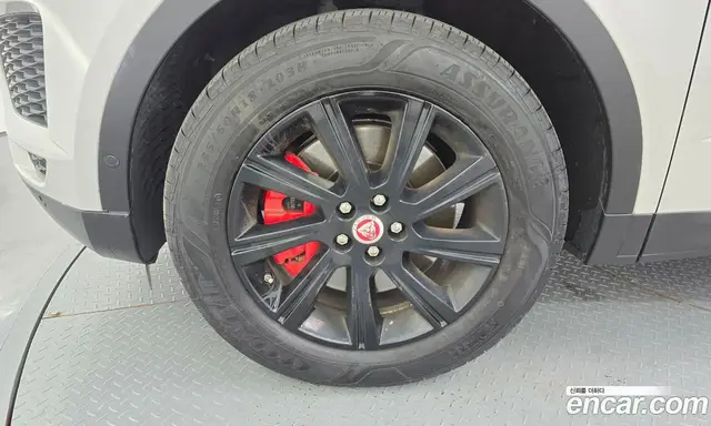 Jaguar E-Pace 2018 2.0 автомат (гидро), миниатюра 5