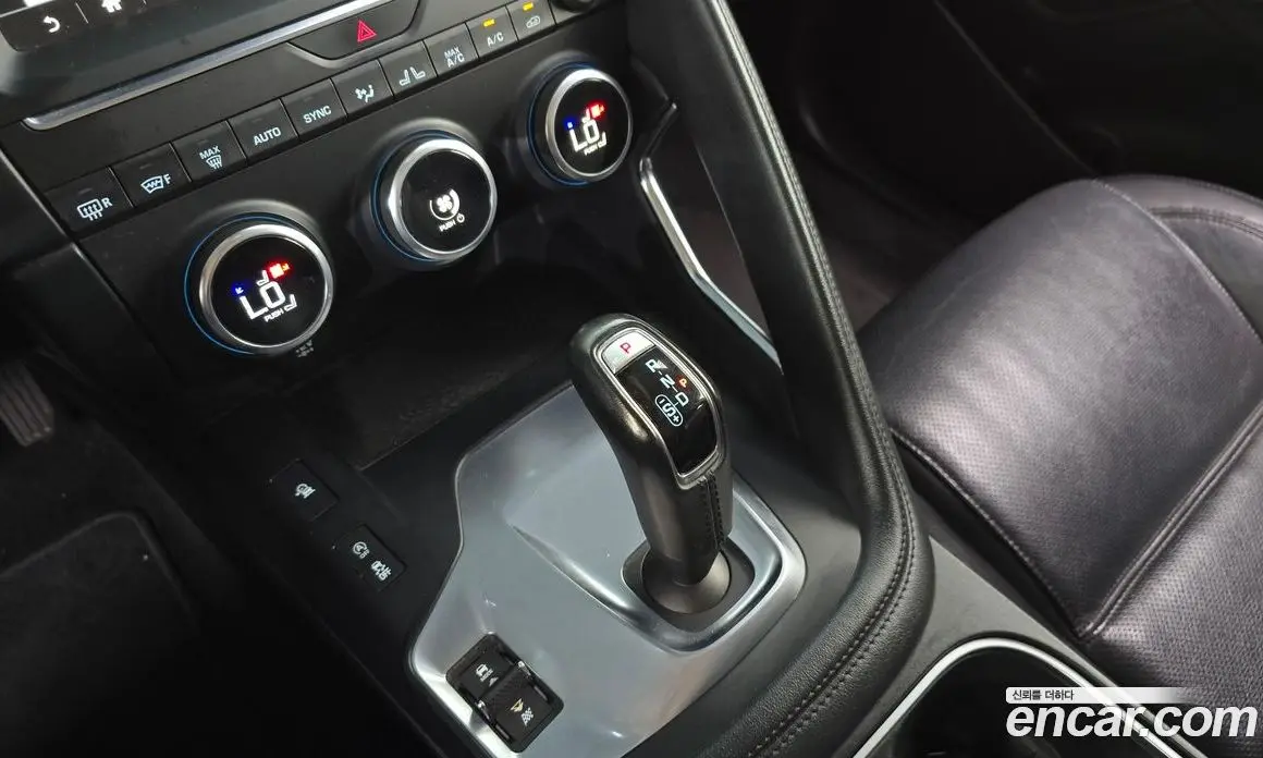 Jaguar E-Pace 2018 2.0 автомат (гидро), фото 9