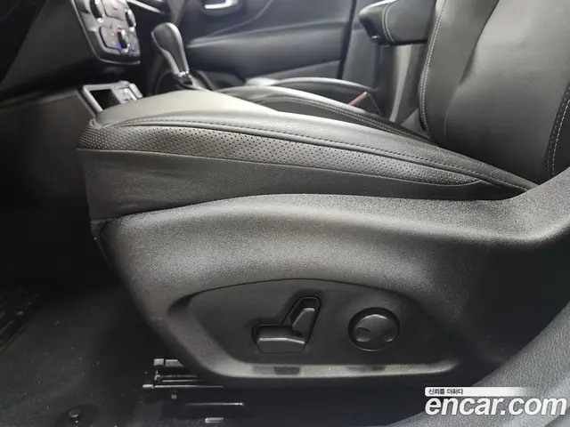 Jeep Renegade 2022 1.3 автомат (гидро), миниатюра 6 Jeep Renegade 2022 1.3 автомат (гидро), миниатюра 6