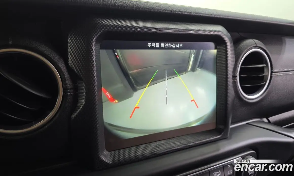 Jeep Wrangler 2019 2.0 автомат (гидро), фото 16 Jeep Wrangler 2019 2.0 автомат (гидро), фото 16