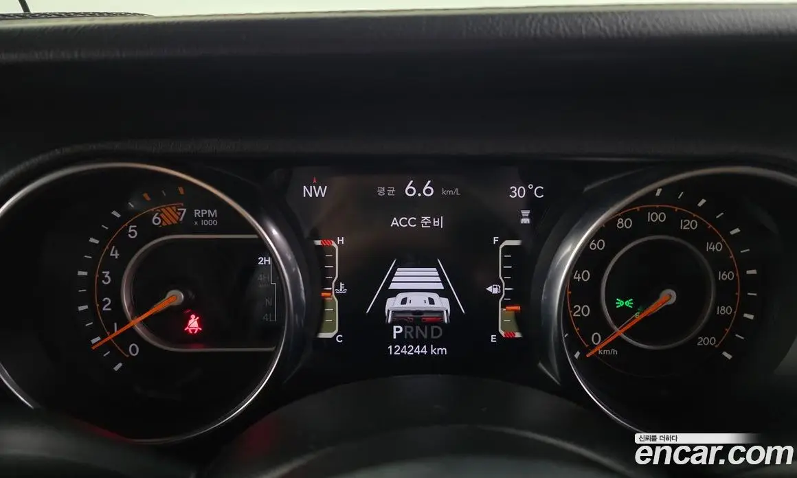 Jeep Wrangler 2019 2.0 автомат (гидро), фото 8 Jeep Wrangler 2019 2.0 автомат (гидро), фото 8