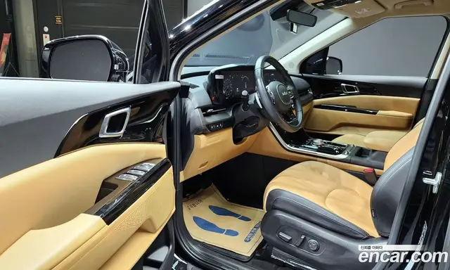 Kia Carnival 2022 2.2 автомат (гидро), миниатюра 11 Kia Carnival 2022 2.2 автомат (гидро), миниатюра 11