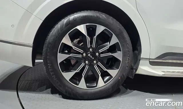 Kia Carnival 2023 3.5 автомат (гидро), миниатюра 5 Kia Carnival 2023 3.5 автомат (гидро), миниатюра 5