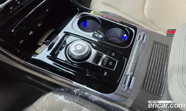Kia Carnival 2023 3.5 автомат (гидро), миниатюра 9 Kia Carnival 2023 3.5 автомат (гидро), миниатюра 9