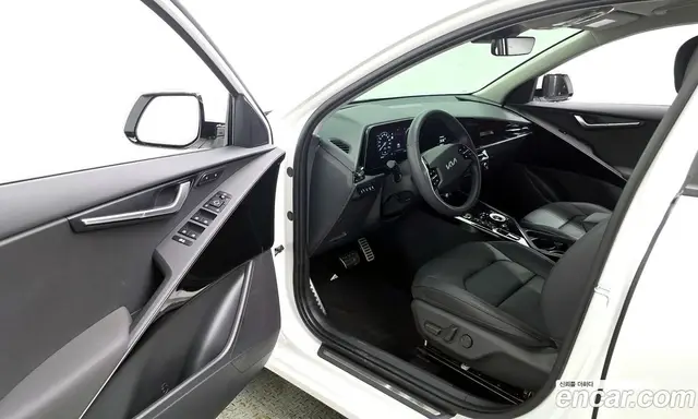 Kia Niro 2025 1.6 автомат (гидро), миниатюра 10 Kia Niro 2025 1.6 автомат (гидро), миниатюра 10