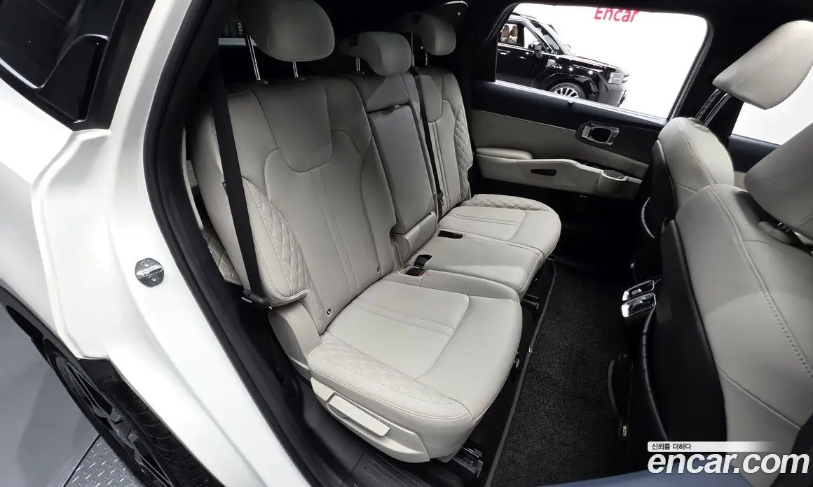 Kia Sorento 2024 1.6 автомат (гидро), фото 11 Kia Sorento 2024 1.6 автомат (гидро), фото 11