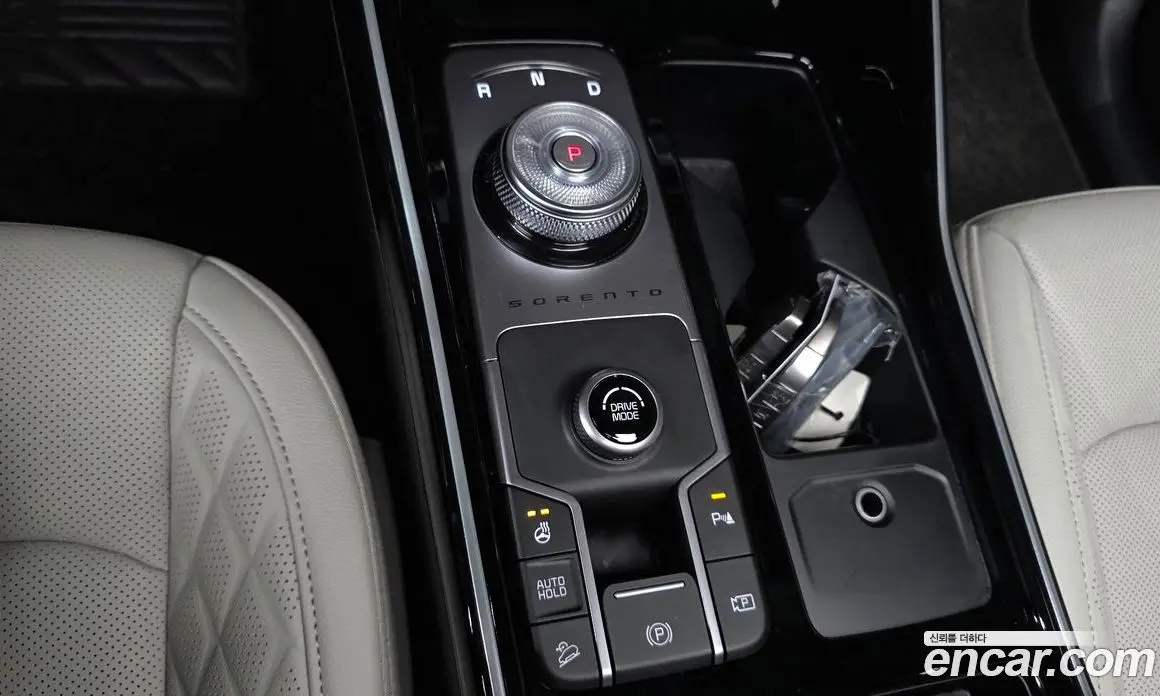 Kia Sorento 2024 1.6 автомат (гидро), фото 9 Kia Sorento 2024 1.6 автомат (гидро), фото 9