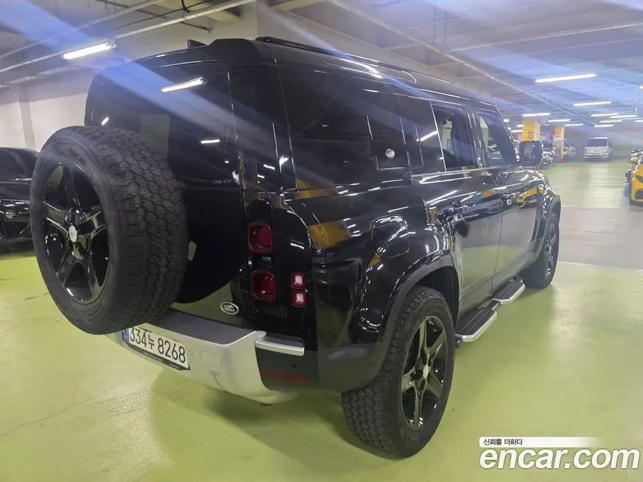 Land Rover Defender 2020 2.0 автомат (гидро), фото 5
