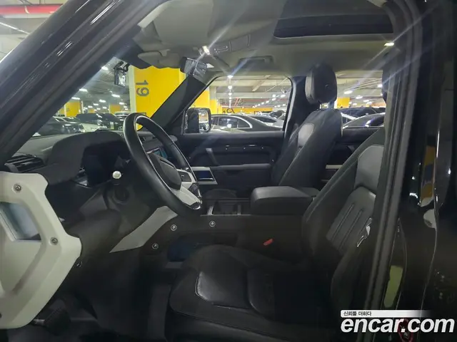 Land Rover Defender 2020 2.0 автомат (гидро), миниатюра 7