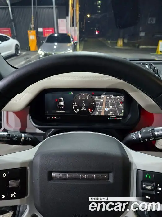 Land Rover Defender 2020 2.0 автомат (гидро), фото 14