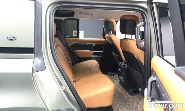 Land Rover Defender 2022 3.0 автомат (гидро), миниатюра 12