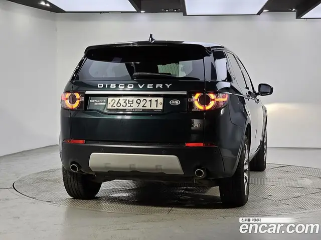 Land Rover Discovery Sport 2017 2.0 автомат (гидро), миниатюра 3