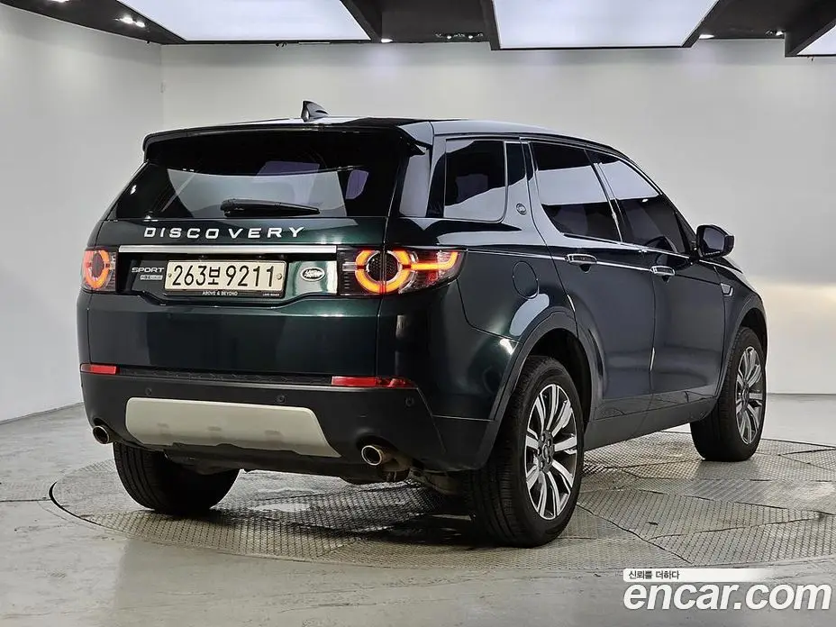 Land Rover Discovery Sport 2017 2.0 автомат (гидро), фото 4