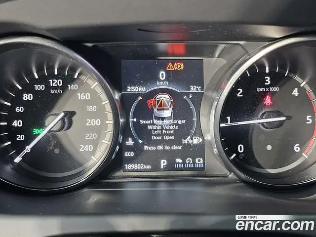 Land Rover Discovery Sport 2017 2.0 автомат (гидро), миниатюра 6