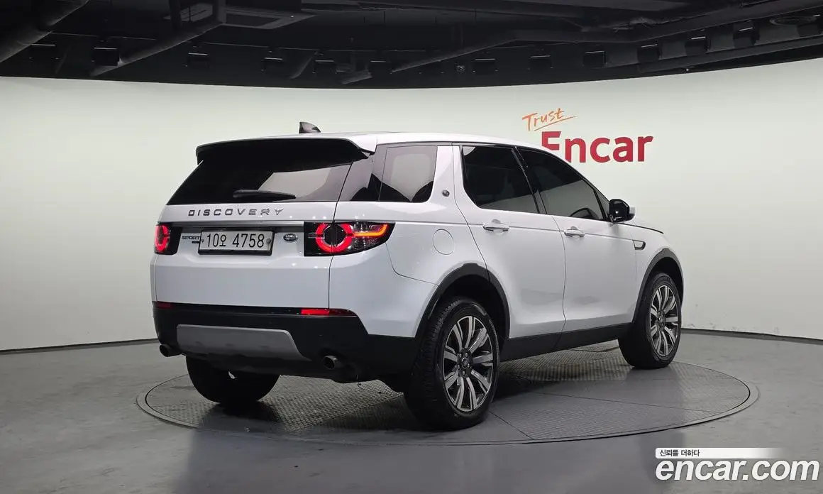 Land Rover Discovery Sport 2019 2.0 автомат (гидро), фото 2 Land Rover Discovery Sport 2019 2.0 автомат (гидро), фото 2