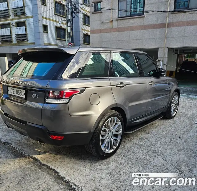 Land Rover Range Rover Sport 2016 3.0 автомат (гидро), миниатюра 2