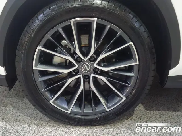 Lexus NX 2024 2.5 автомат (гидро), миниатюра 5 Lexus NX 2024 2.5 автомат (гидро), миниатюра 5