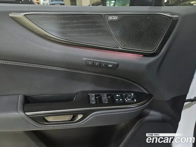 Lexus NX 2024 2.5 автомат (гидро), миниатюра 10 Lexus NX 2024 2.5 автомат (гидро), миниатюра 10