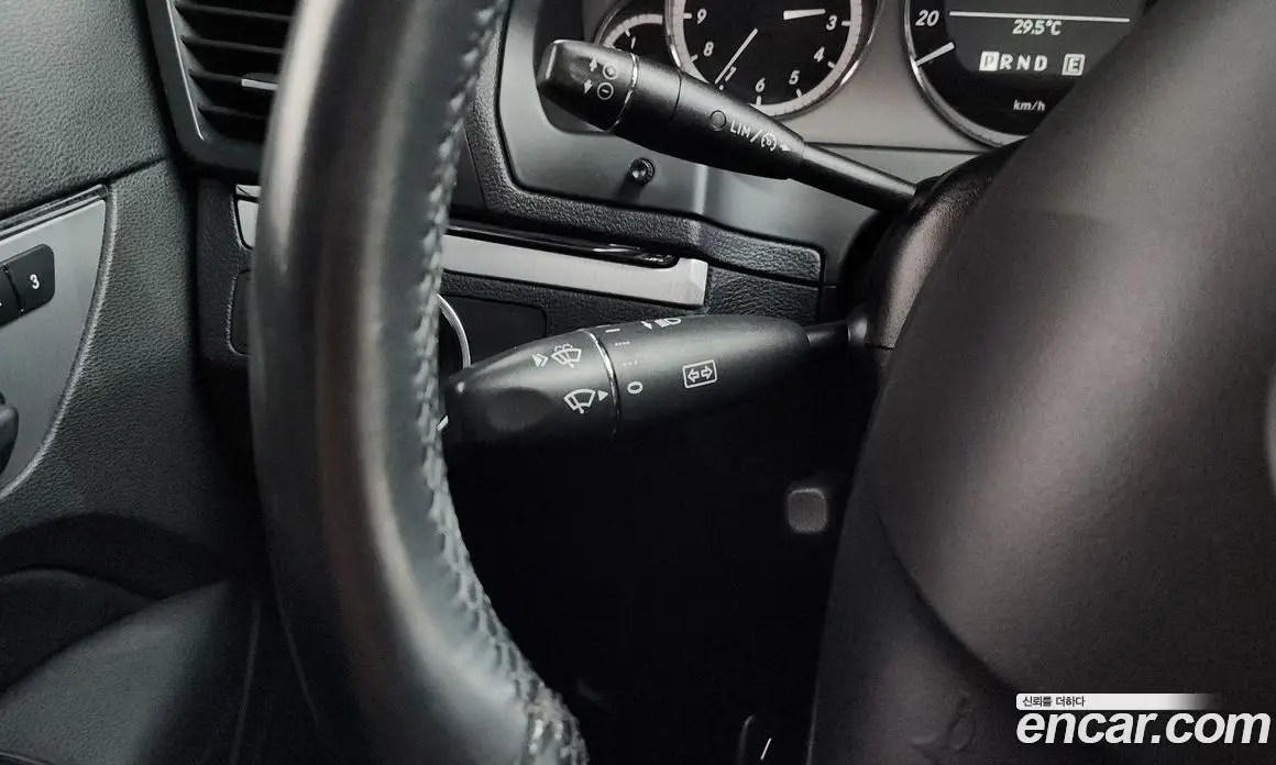Mercedes-Benz E-Class 2010 3.5 автомат (гидро), фото 20 Mercedes-Benz E-Class 2010 3.5 автомат (гидро), фото 20