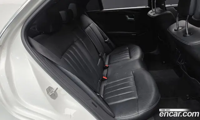 Mercedes-Benz E-Class 2013 2.1 автомат (гидро), миниатюра 12