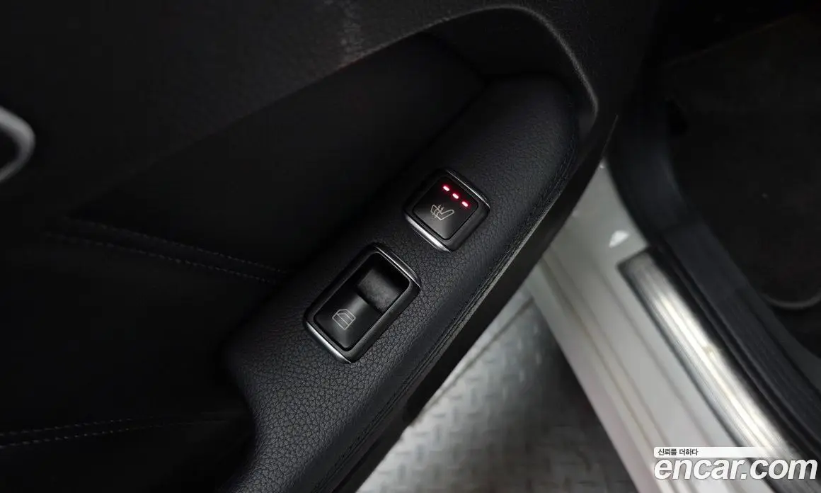 Mercedes-Benz E-Class 2013 2.1 автомат (гидро), фото 18 Mercedes-Benz E-Class 2013 2.1 автомат (гидро), фото 18