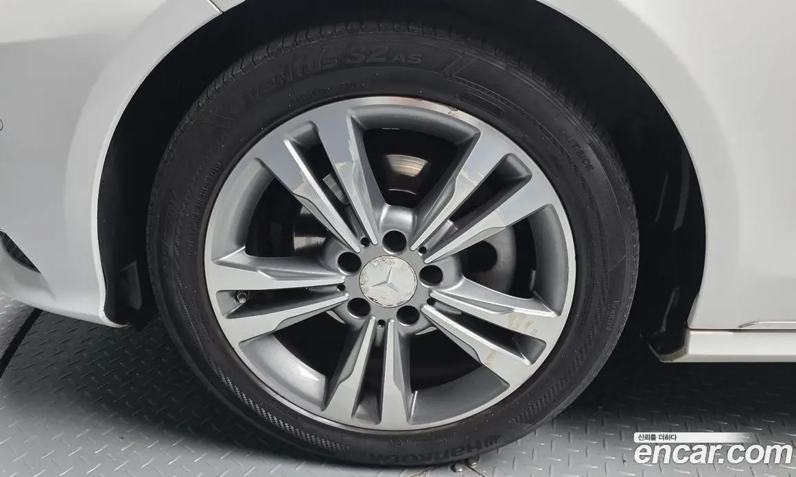 Mercedes-Benz E-Class 2013 2.1 автомат (гидро), фото 5 Mercedes-Benz E-Class 2013 2.1 автомат (гидро), фото 5
