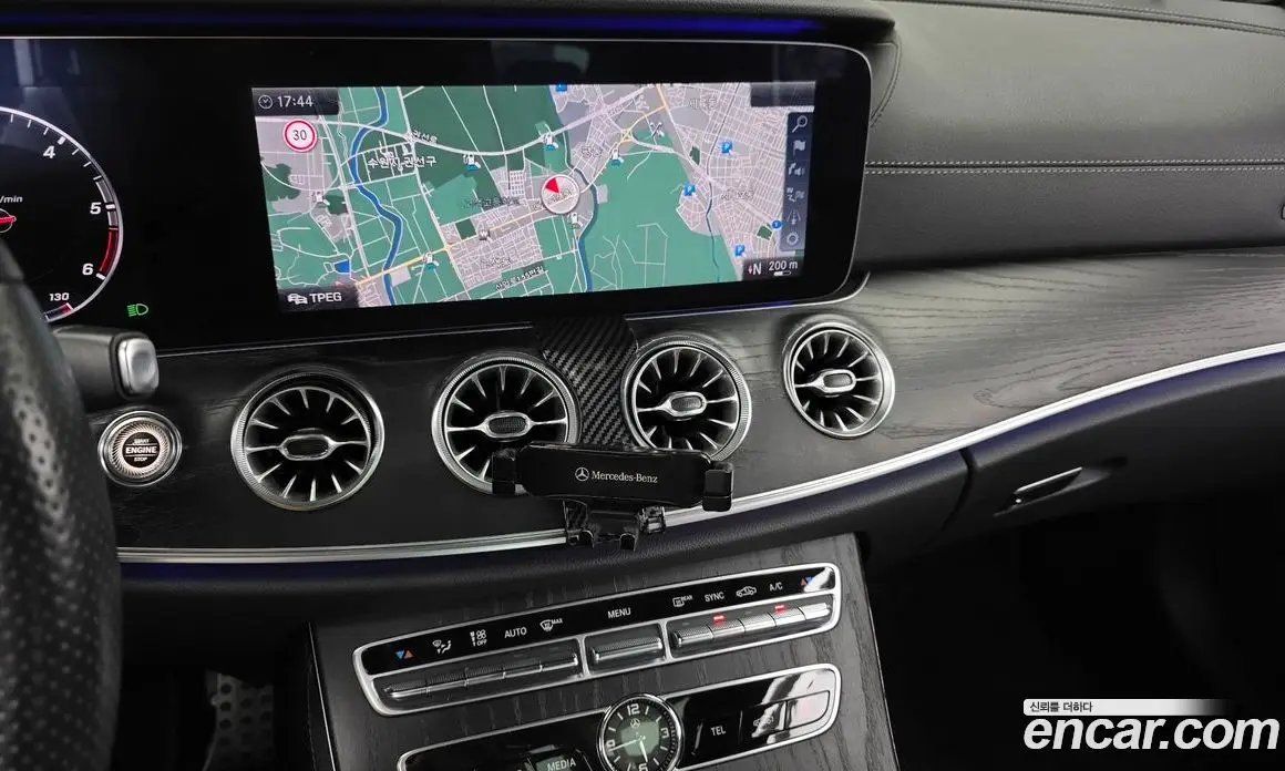 Mercedes-Benz E-Class 2017 1.9 автомат (гидро), фото 14 Mercedes-Benz E-Class 2017 1.9 автомат (гидро), фото 14