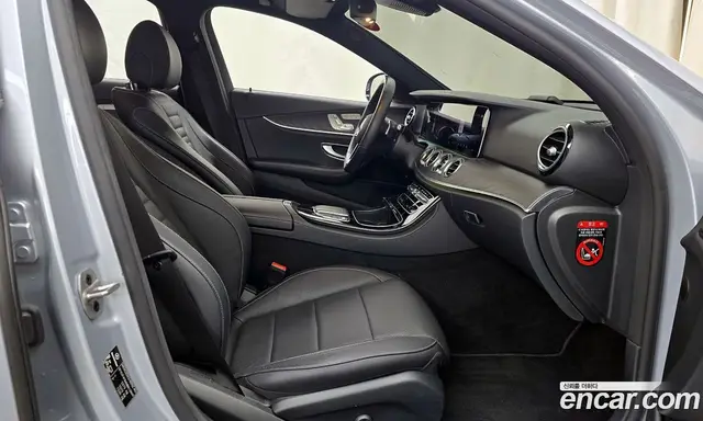 Mercedes-Benz E-Class 2021 2.0 автомат (гидро), миниатюра 11