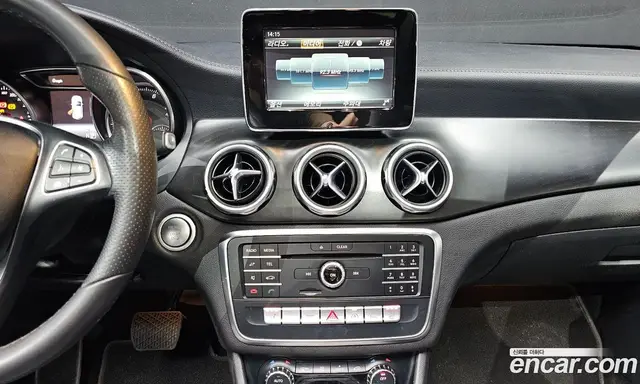 Mercedes-Benz GLA-Class 2018 2.0 автомат (гидро), миниатюра 12