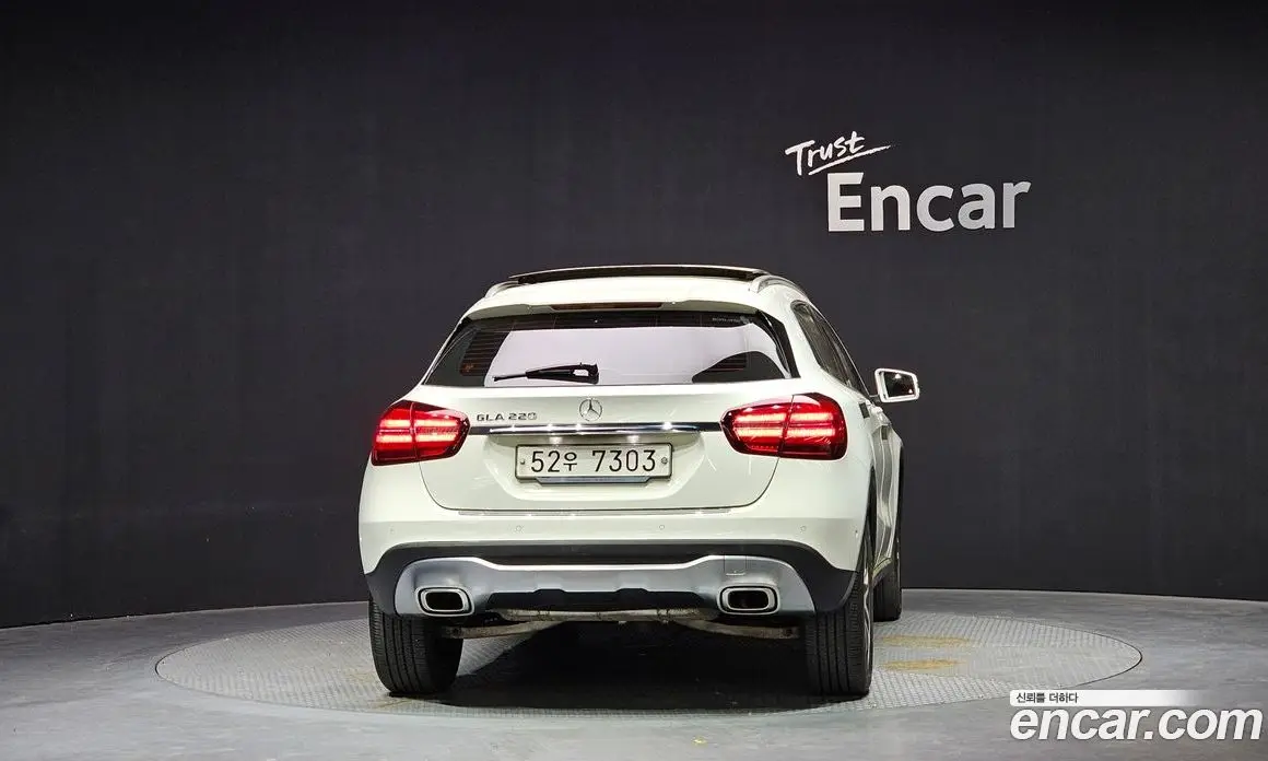 Mercedes-Benz GLA-Class 2018 2.0 автомат (гидро), фото 4 Mercedes-Benz GLA-Class 2018 2.0 автомат (гидро), фото 4