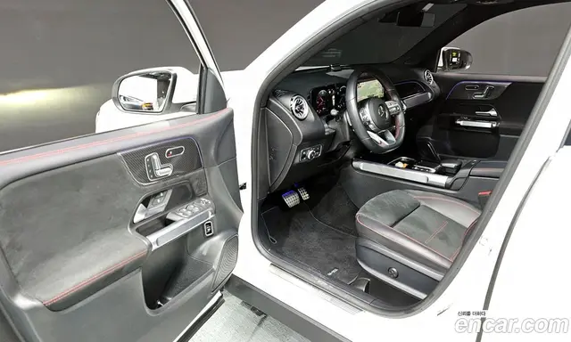 Mercedes-Benz GLB-Class 2022 2.0 автомат (гидро), миниатюра 10 Mercedes-Benz GLB-Class 2022 2.0 автомат (гидро), миниатюра 10