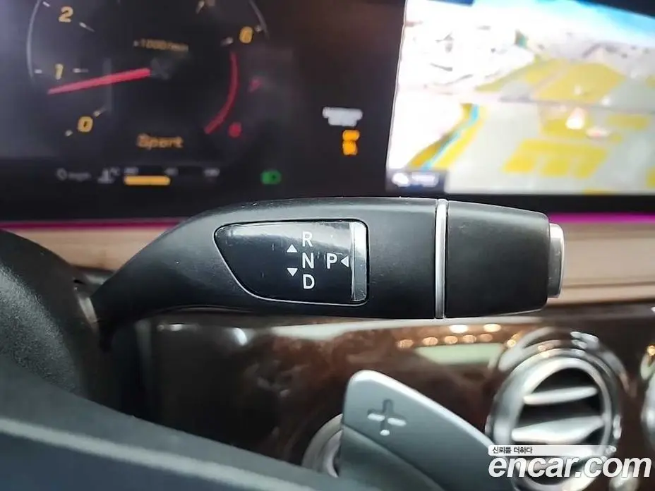 Mercedes-Benz S-Class 2018 4.0 автомат (гидро), фото 8 Mercedes-Benz S-Class 2018 4.0 автомат (гидро), фото 8