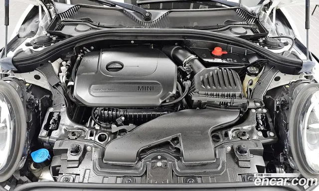 Mini Clubman 2023 1.5 автомат (гидро), миниатюра 6 Mini Clubman 2023 1.5 автомат (гидро), миниатюра 6
