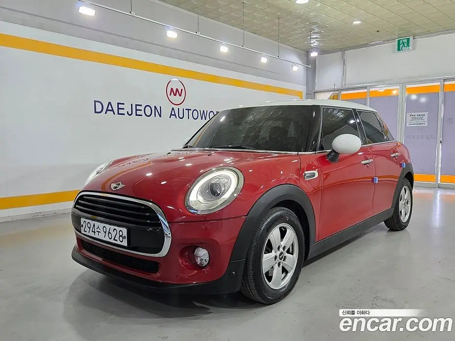 Mini Cooper 2018 1.5 автомат (гидро), фото 1 Mini Cooper 2018 1.5 автомат (гидро), фото 1