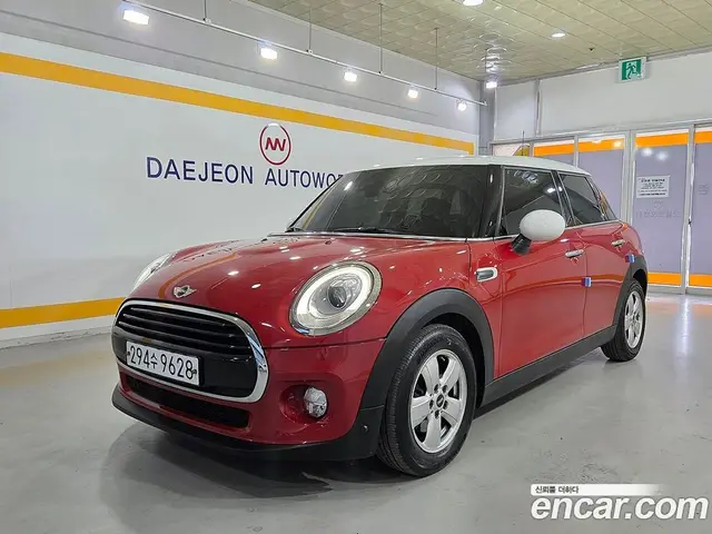 Mini Cooper, 2018, 133 414 км