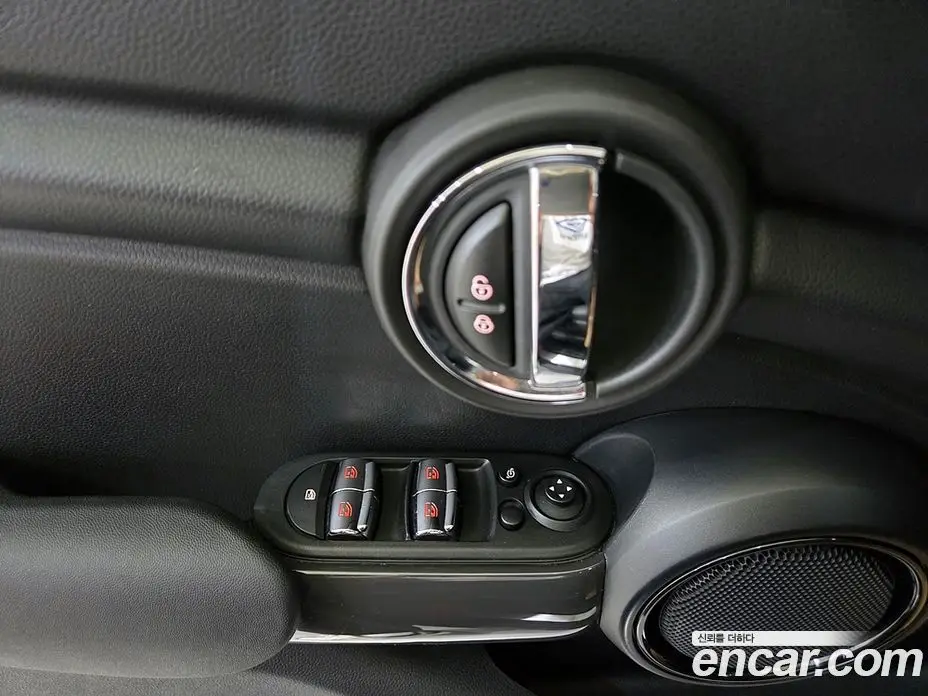 Mini Cooper 2018 1.5 автомат (гидро), фото 15 Mini Cooper 2018 1.5 автомат (гидро), фото 15